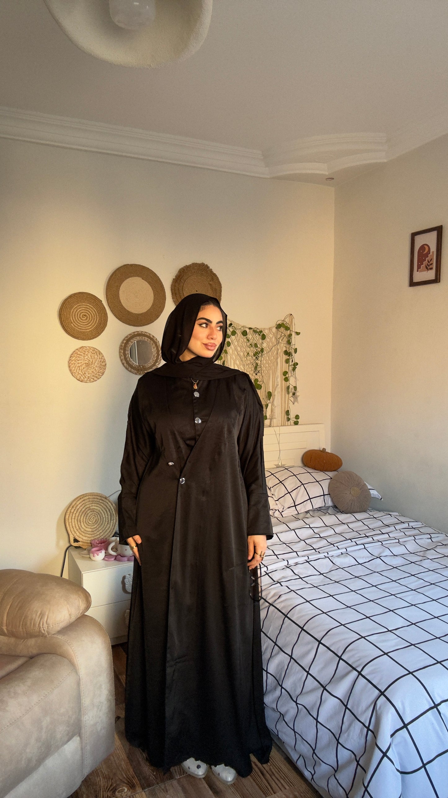 Dhay Black